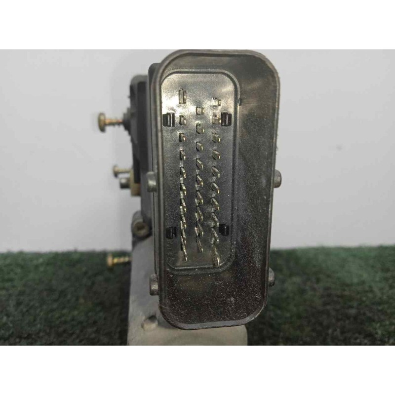 Recambio de motor elevalunas delantero derecho para volkswagen passat berlina (3b3) 1.9 tdi referencia OEM IAM 105415301-0130821