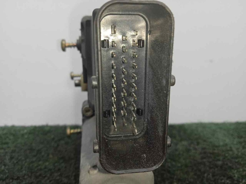 Recambio de motor elevalunas delantero derecho para volkswagen passat berlina (3b3) 1.9 tdi referencia OEM IAM 105415301-0130821