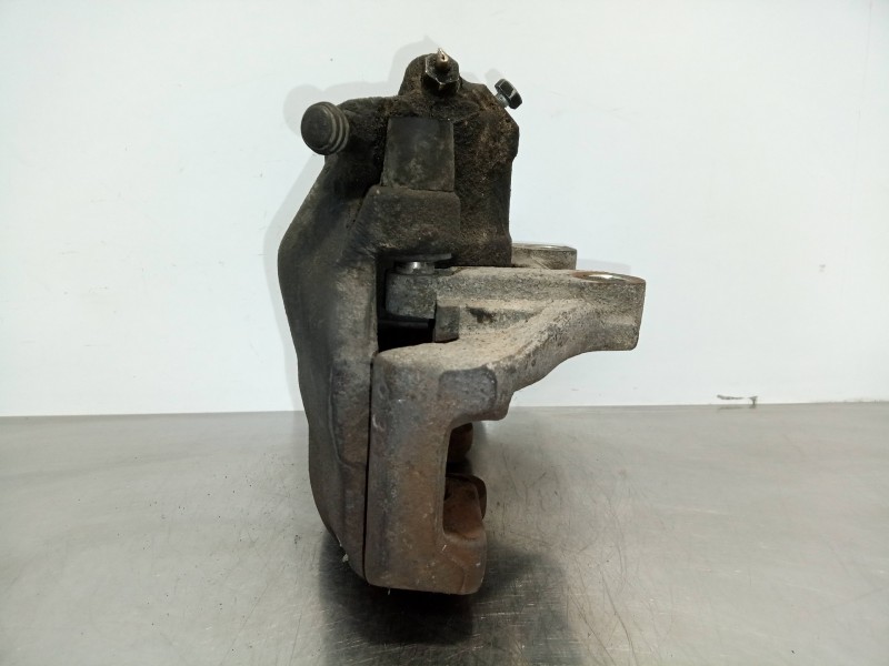 Recambio de pinza freno delantera derecha para audi a6 berlina (4b2) 2.5 v6 24v tdi referencia OEM IAM 885-062-57 ATE 885 - 062 