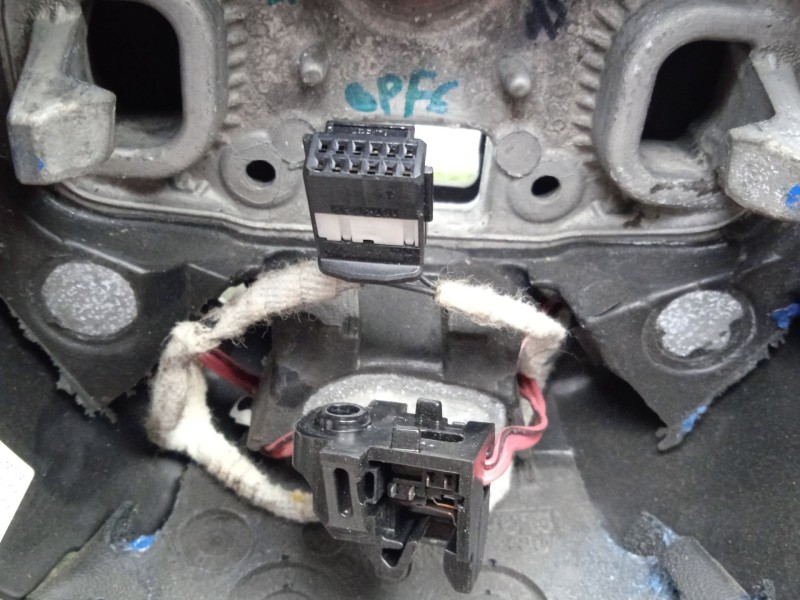 Recambio de volante para renault megane iv sport tourer (k9a/m/n_) 1.5 dci 110 referencia OEM IAM 484005825R-1620310149  CUERO -