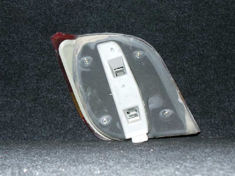 Recambio de piloto trasero derecho para ford fiesta berl./courier 1.3 cat (endura-e) referencia OEM IAM  FIESTA.90 