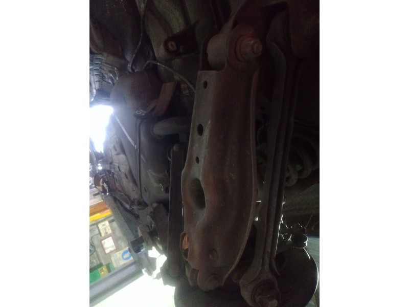 Recambio de brazo suspension inferior trasero derecho para bmw 1 (e81) 116 d referencia OEM IAM   