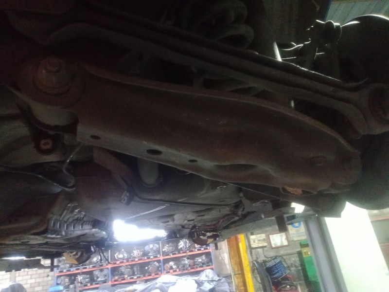 Recambio de brazo suspension inferior trasero derecho para bmw 1 (e81) 116 d referencia OEM IAM   