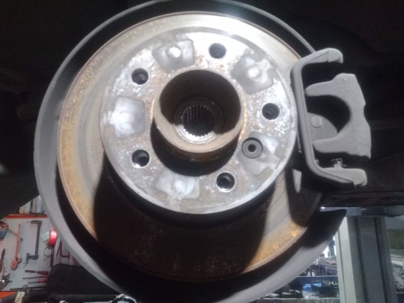 Recambio de mangueta trasera derecha para bmw 1 (e81) 116 d referencia OEM IAM   