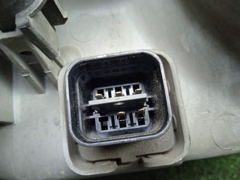 Recambio de faro izquierdo para hyundai santa fé i (sm) 2.0 crdi 4x4 referencia OEM IAM SINREFERENCIA  TRANSPARENTE