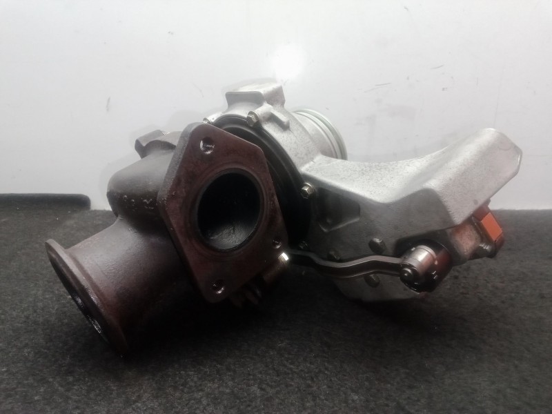 Recambio de turbocompresor para bmw 1 (e81) 116 d referencia OEM IAM GT1749V-7800594E04-6NW009660 TOC: 911956 GARRETT