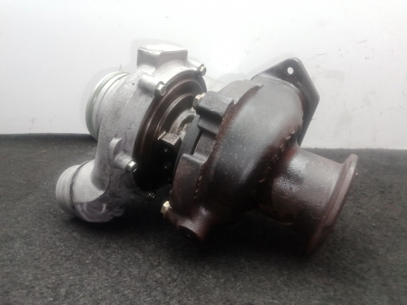 Recambio de turbocompresor para bmw 1 (e81) 116 d referencia OEM IAM GT1749V-7800594E04-6NW009660 TOC: 911956 GARRETT