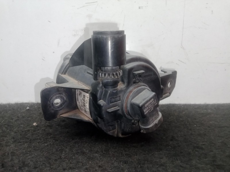 Recambio de faro antiniebla derecho para bmw 1 (e81) 116 d referencia OEM IAM 89203662RH-6317783750203  VALEO