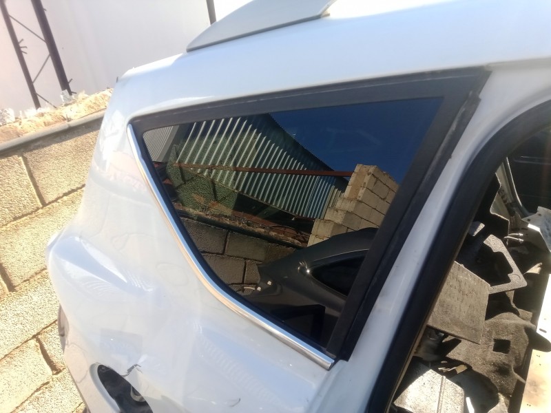 Recambio de luna custodia trasera derecha para ford kuga (cbv) 2.0 tdci cat referencia OEM IAM   