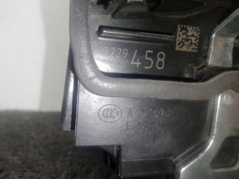 Recambio de cerradura puerta delantera derecha para bmw 1 (e81) 116 d referencia OEM IAM 7229458-A053702  5 PINES