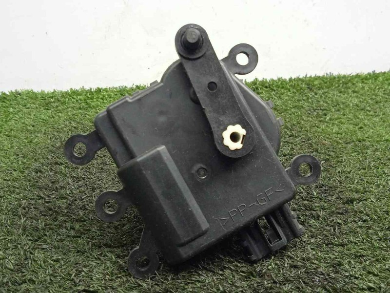 Recambio de motor apertura trampillas climatizador para mazda 6 kombi ()(.2012) 2.2 turbodiesel cat referencia OEM IAM KD4561B60