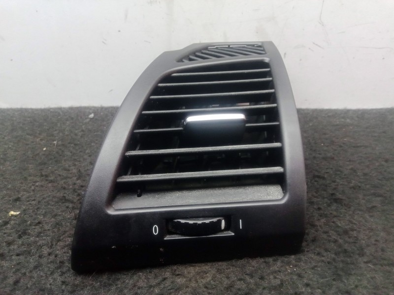 Recambio de aireador delantero izquierdo para bmw 1 (e81) 116 d referencia OEM IAM 7059187  