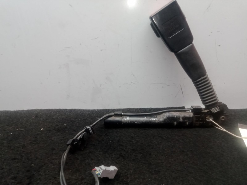 Recambio de pretensor airbag izquierdo para bmw 1 (e81) 116 d referencia OEM IAM 34050080C-7213563-34050054C  TRW