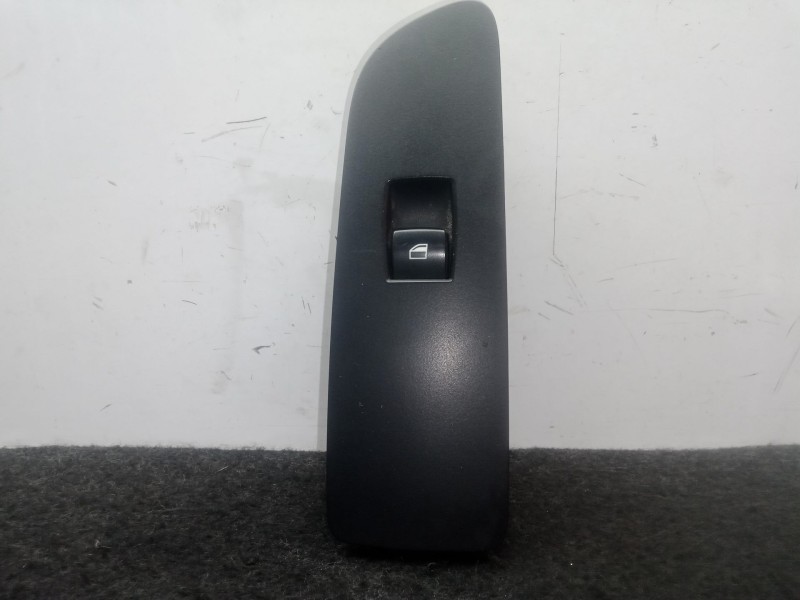 Recambio de mando elevalunas delantero derecho para bmw 1 (e81) 116 d referencia OEM IAM 9162997A-15939966  DELPHI