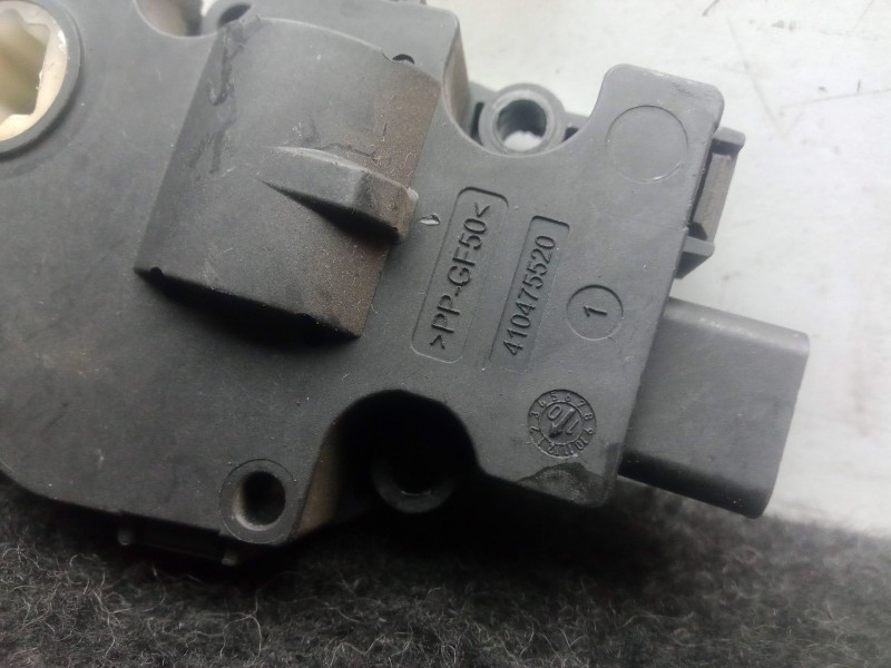 Recambio de motor apertura trampillas climatizador para bmw 1 (e81) 116 d referencia OEM IAM 410475520  4 PINES