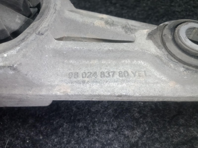 Recambio de soporte cambio para peugeot 208 1.6 blue-hdi fap referencia OEM IAM 9802483780  9673005780