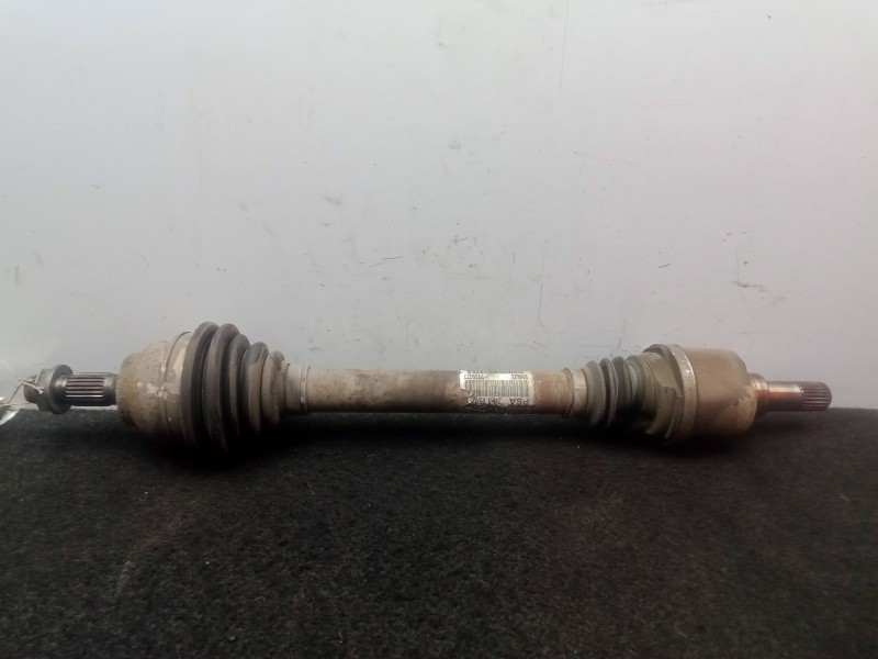 Recambio de transmision delantera izquierda para peugeot 208 1.6 blue-hdi fap referencia OEM IAM 9656135280  