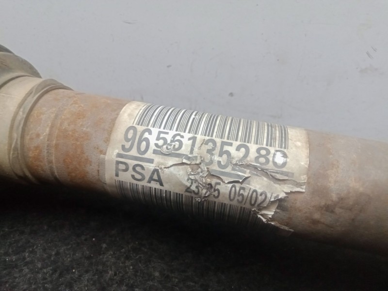 Recambio de transmision delantera izquierda para peugeot 208 1.6 blue-hdi fap referencia OEM IAM 9656135280  