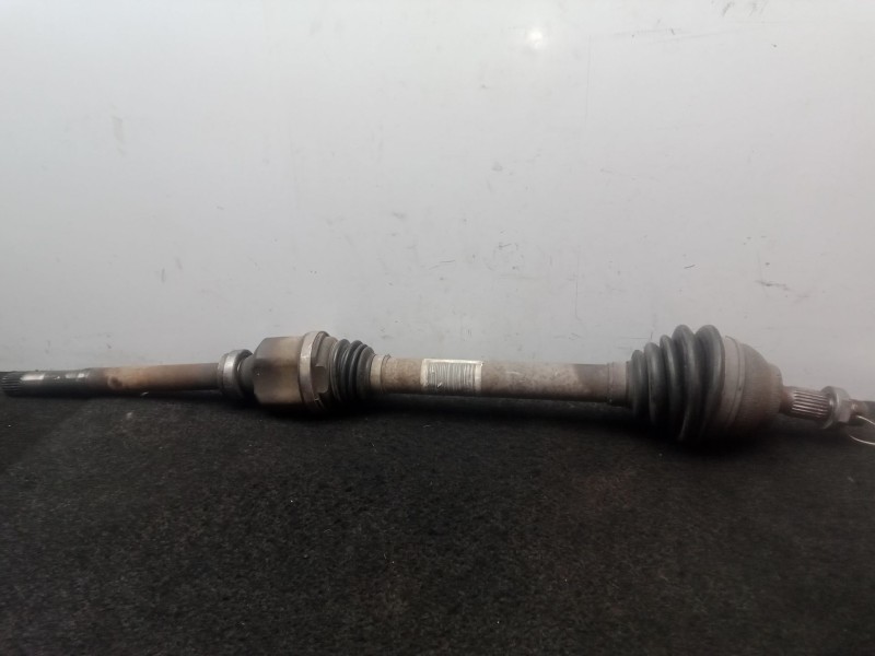 Recambio de transmision delantera derecha para peugeot 208 1.6 blue-hdi fap referencia OEM IAM 9656135080  