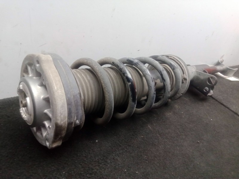 Recambio de amortiguador delantero izquierdo para bmw 5 (g30, f90) 520 d referencia OEM IAM 31316866591  