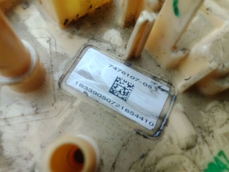 Recambio de aforador para bmw 5 (g30, f90) 520 d referencia OEM IAM 747610705  8 PINES