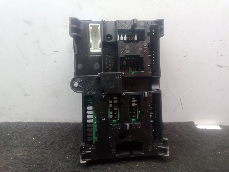 Recambio de caja reles / fusibles para bmw 5 (g30, f90) 520 d referencia OEM IAM 6114683709101 HELBAKO 61358795478 - 1832457343