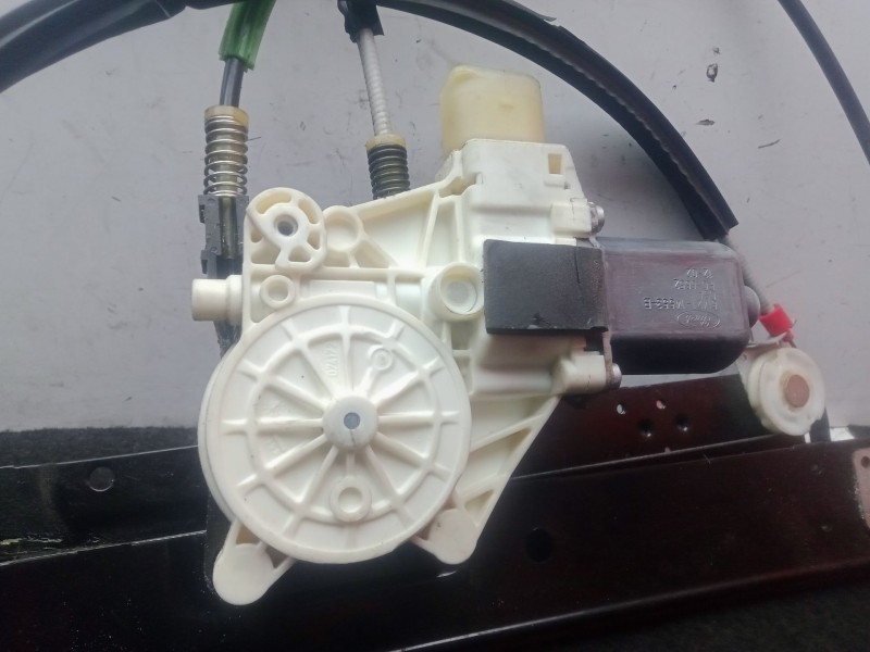 Recambio de elevalunas delantero derecho para ford mondeo iv (ba7) 1.6 tdci referencia OEM IAM 6M2114553B-0130822286  