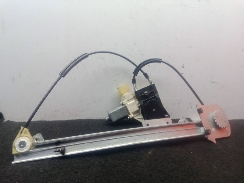 Recambio de elevalunas trasero izquierdo para ford mondeo iv (ba7) 1.6 tdci referencia OEM IAM 6M2114553B-0130822286  