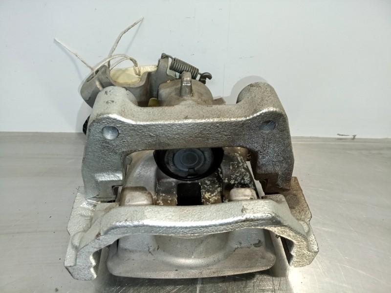 Recambio de pinza freno trasera derecha para peugeot 5008 1.6 16v referencia OEM IAM 4918B-TRW-C3HR-32054055PIC TRW 4401Q3