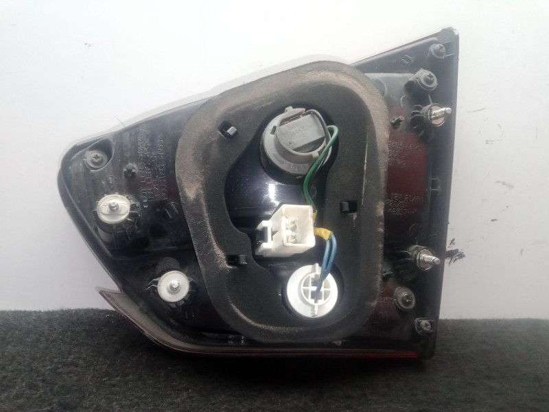 Recambio de piloto trasero izquierdo interior para kia carens iv 1.7 crdi referencia OEM IAM   