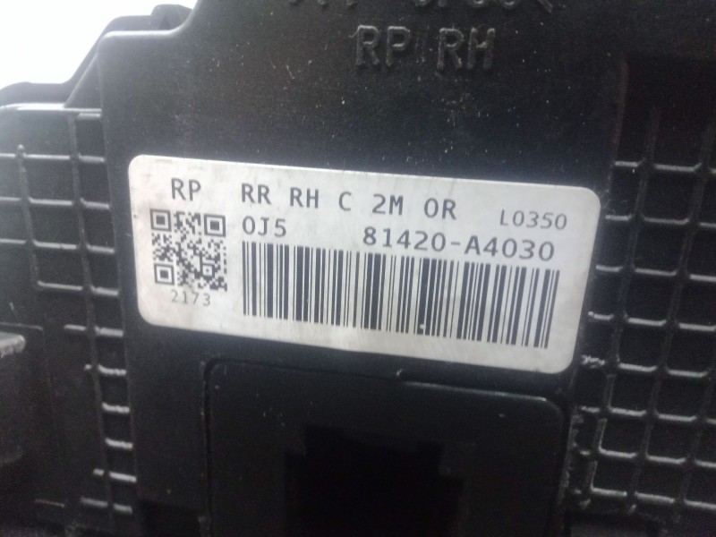 Recambio de cerradura puerta trasera derecha para kia carens iv 1.7 crdi referencia OEM IAM 81420A4030  5 PINES