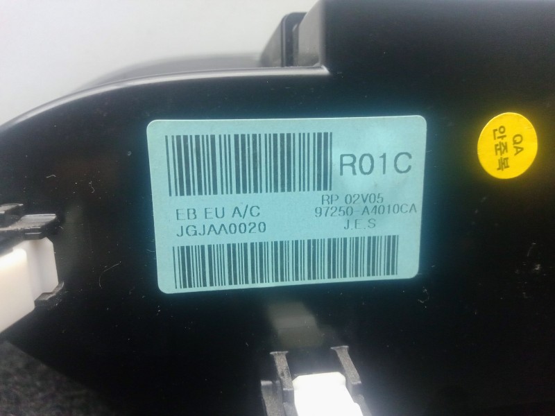 Recambio de mando climatizador para kia carens iv 1.7 crdi referencia OEM IAM 97250A4010CA  