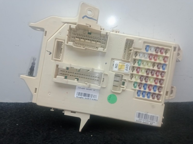Recambio de caja reles / fusibles para kia carens iv 1.7 crdi referencia OEM IAM 91950A4510-91950A4510RP  