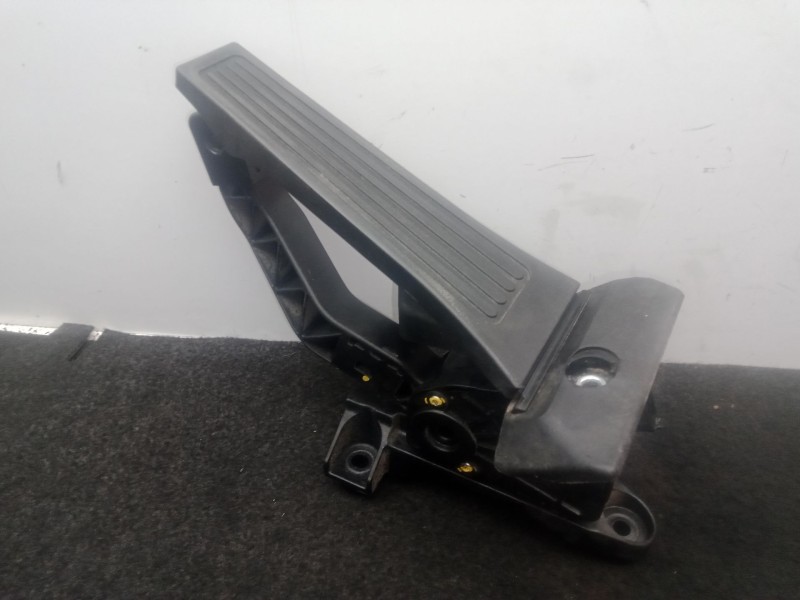 Recambio de potenciometro pedal para kia carens iv 1.7 crdi referencia OEM IAM 351904A700-140620  6 PINES