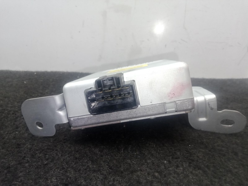 Recambio de modulo electronico para kia carens iv 1.7 crdi referencia OEM IAM 95300A4000  DECO