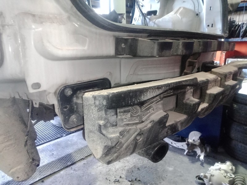 Recambio de refuerzo paragolpes trasero para ford kuga (cbv) 2.0 tdci cat referencia OEM IAM   