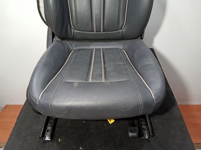 Recambio de asiento delantero derecho para bmw 5 (g30, f90) 520 d referencia OEM IAM NOTIENE ELECTRICO NEGRO - AIRBAG DETONADO