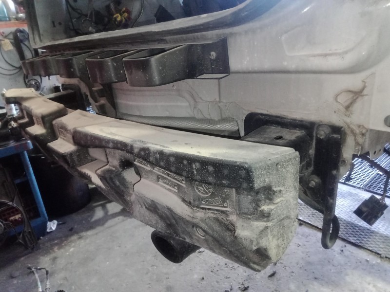 Recambio de refuerzo paragolpes trasero para ford kuga (cbv) 2.0 tdci cat referencia OEM IAM   