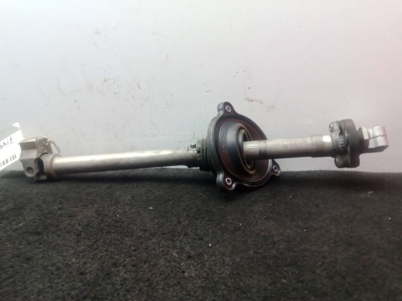 Recambio de cardan para bmw 5 (g30, f90) 520 d referencia OEM IAM 686204104-686208105  