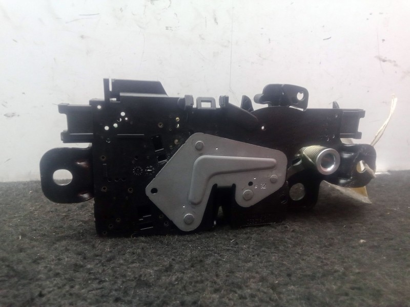 Recambio de cerradura maletero / porton para bmw 5 (g30, f90) 520 d referencia OEM IAM C67167105-16367210-UK744101408  