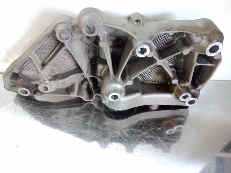 Recambio de soporte cambio para citroën c3 1.1 referencia OEM IAM 9684812280  