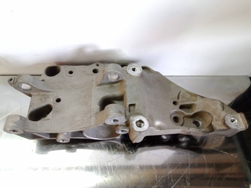 Recambio de soporte cambio para citroën c3 1.1 referencia OEM IAM 9684812280  