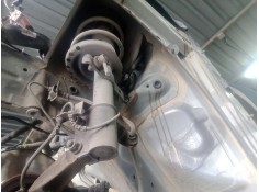 Recambio de amortiguador delantero izquierdo para renault clio iii grandtour (kr0/1_) 1.2 16v (kr0p) referencia OEM IAM   