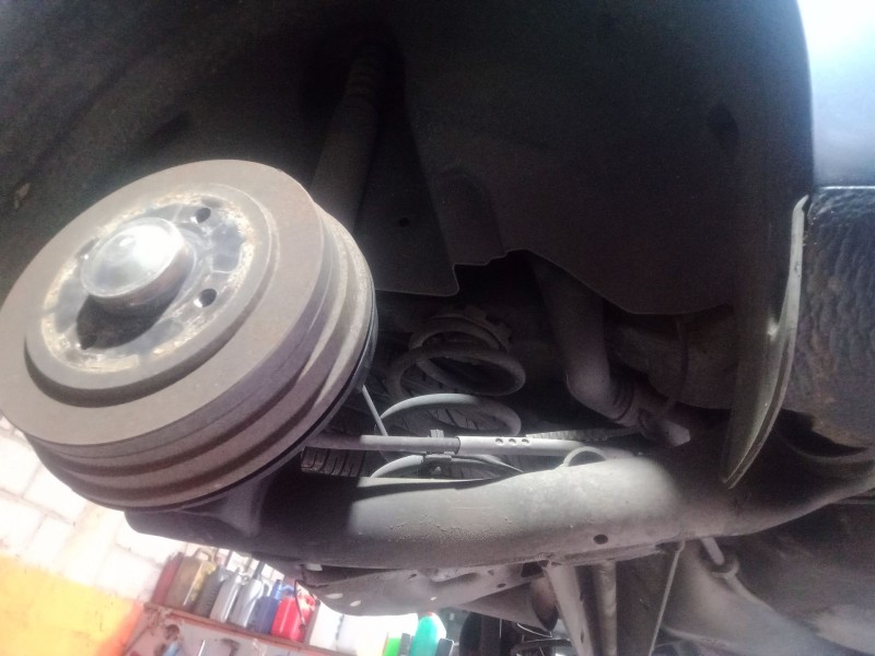 Recambio de puente trasero para renault clio iii grandtour (kr0/1_) 1.2 16v (kr0p) referencia OEM IAM   