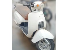 daelim besbi 125 del año 2012