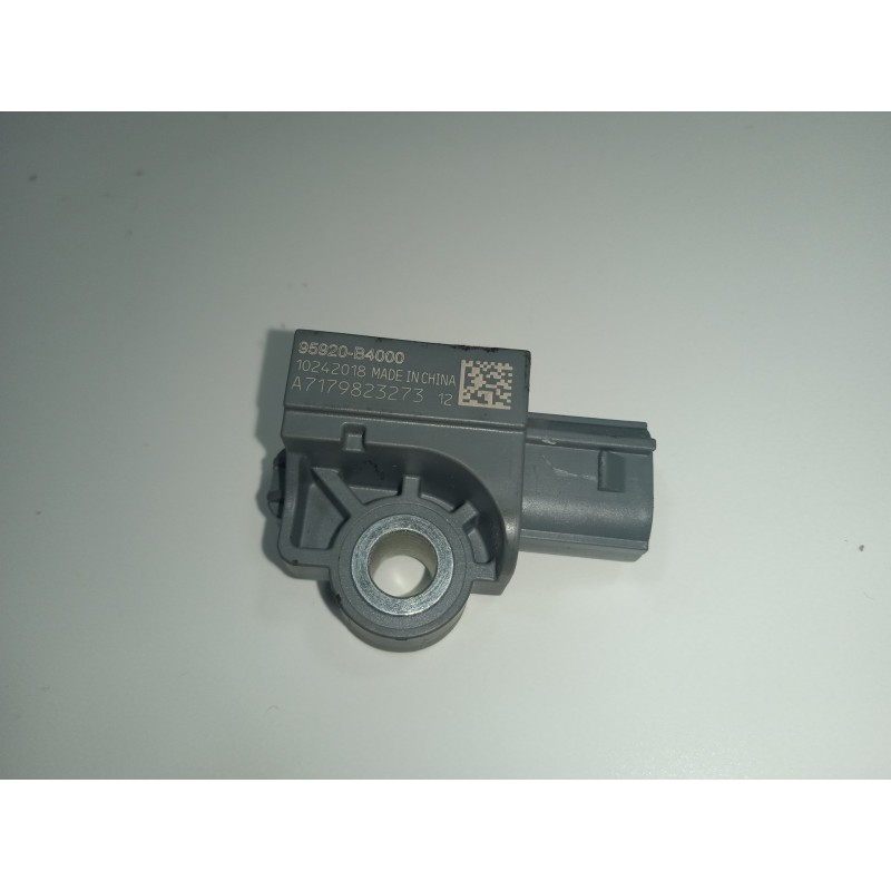 Recambio de sensor impacto airbag para kia sportage 1.6 crdi cat referencia OEM IAM 95920B4000  