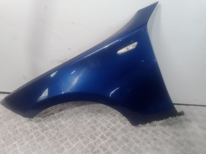 Recambio de aleta delantera izquierda para bmw 1 (e81) 116 d referencia OEM IAM  AZUL MARINO 