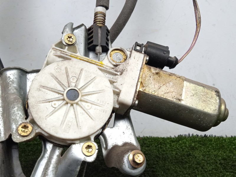 Recambio de elevalunas delantero derecho para ford focus i (daw, dbw) 1.6 16v referencia OEM IAM SINREFERENCIA CON.MOTOR ELECTRI