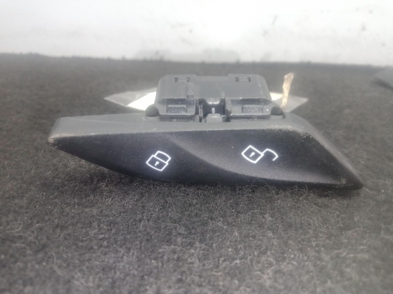 Recambio de mando cierre centralizado para bmw 5 (g30, f90) 520 d referencia OEM IAM 986054503  