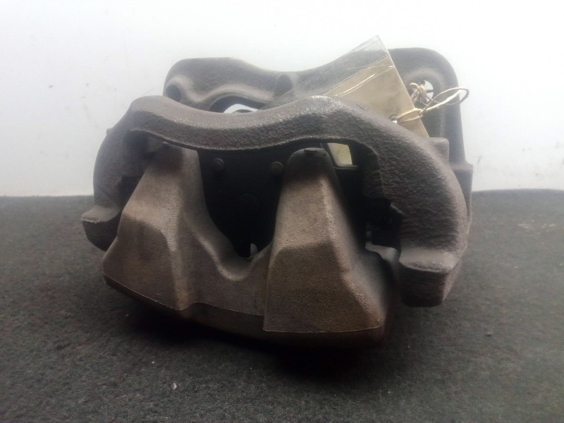 Recambio de pinza freno delantera izquierda para bmw 5 (g30, f90) 520 d referencia OEM IAM 53389A-TRW-6024330  